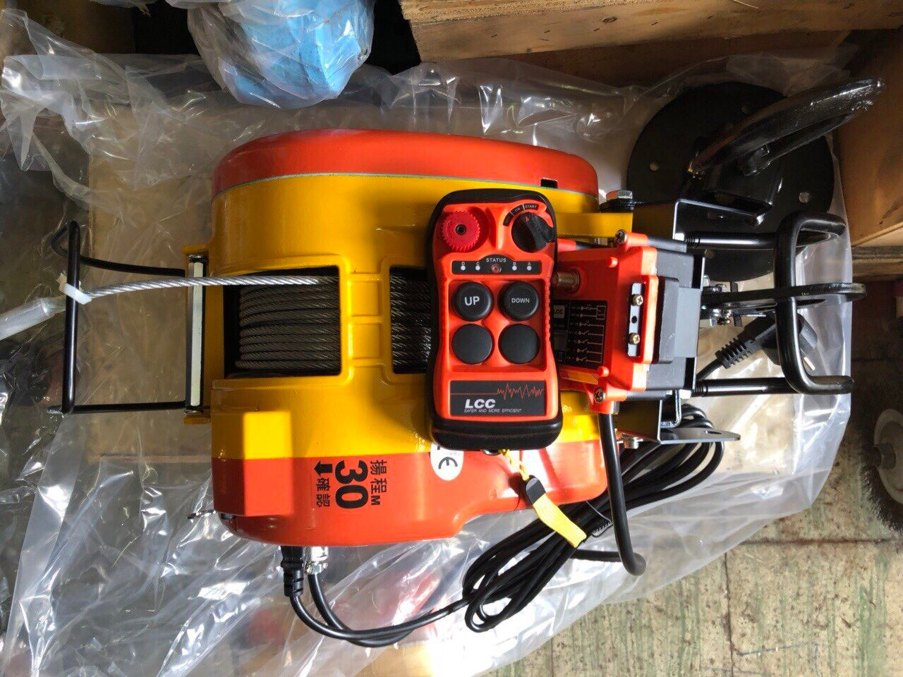 Tìm hiểu về dòng tời điện mini điều khiển từ xa 2